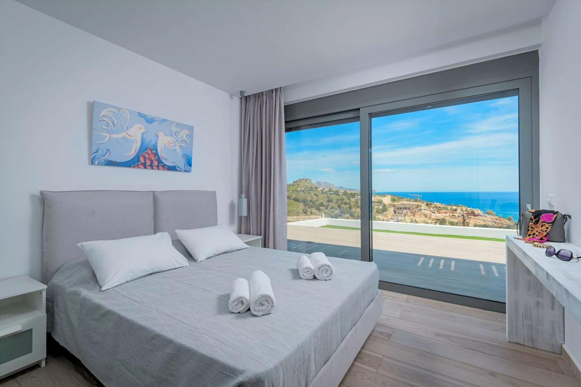 Villa Executive Rhodes Akrotiri Stunning Sea Views 3 Bedrooms